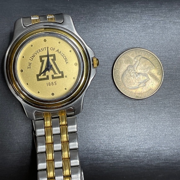 University Of Arizona Men’s Gold/Silver Tone Licensed Watch 3ATM 3 Microns G. P. - Picture 5 of 7